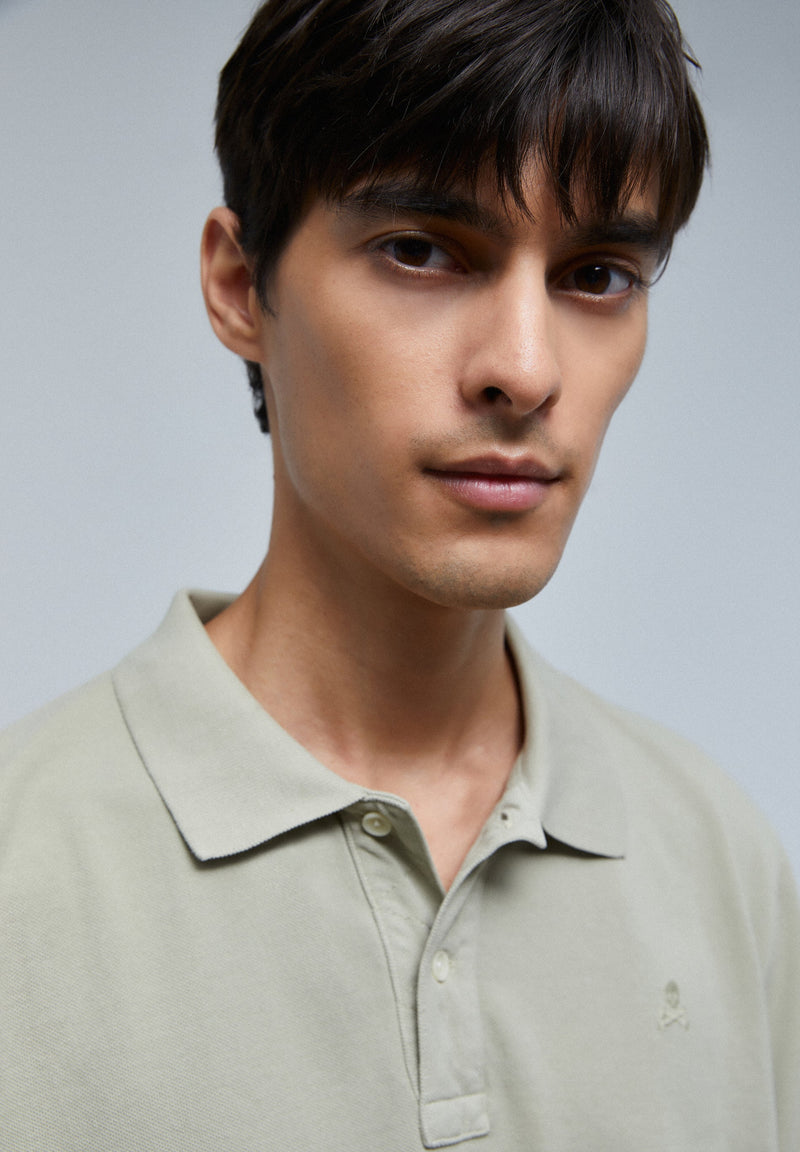 BASIC-POLOSHIRT MIT TOTENKOPF