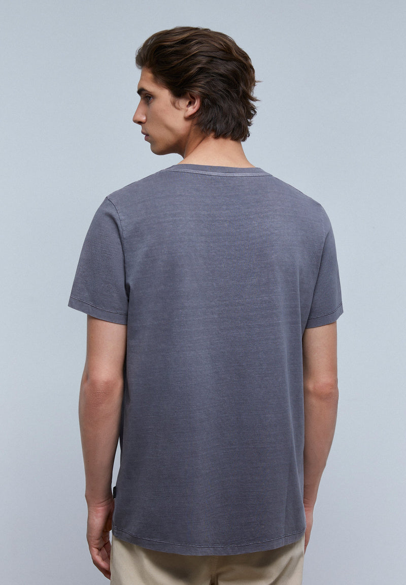 BASIC-SHIRT MIT TOTENKOPF