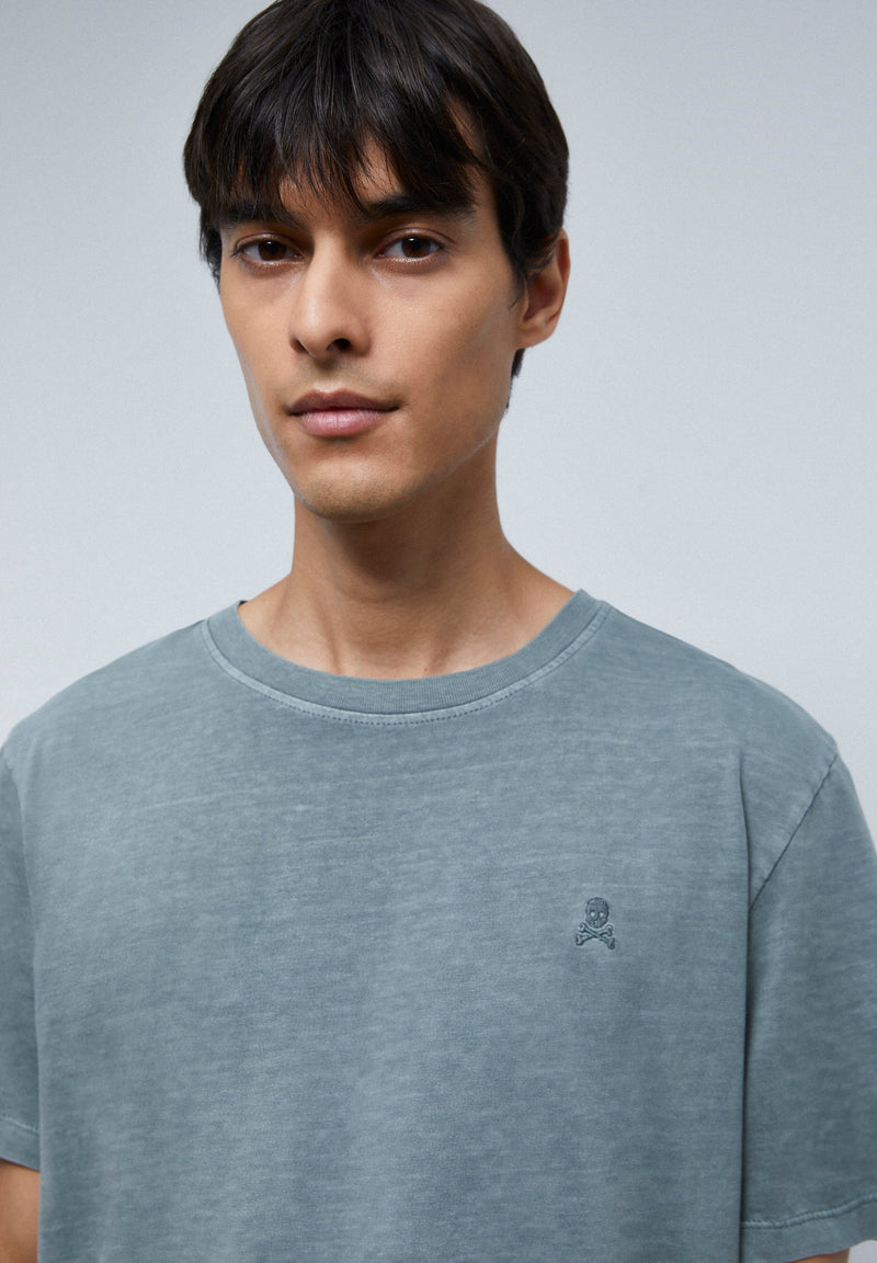 BASIC-SHIRT MIT TOTENKOPF