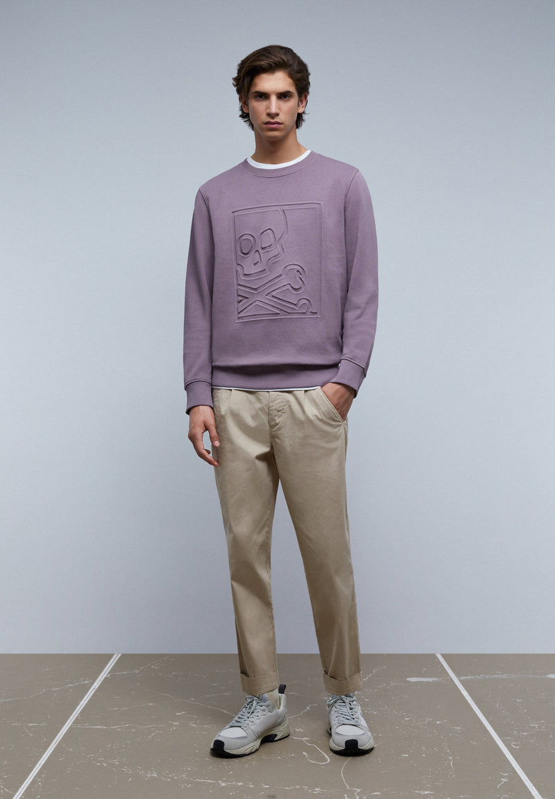 SWEATSHIRT MIT TOTENKOPF IM RELIEF