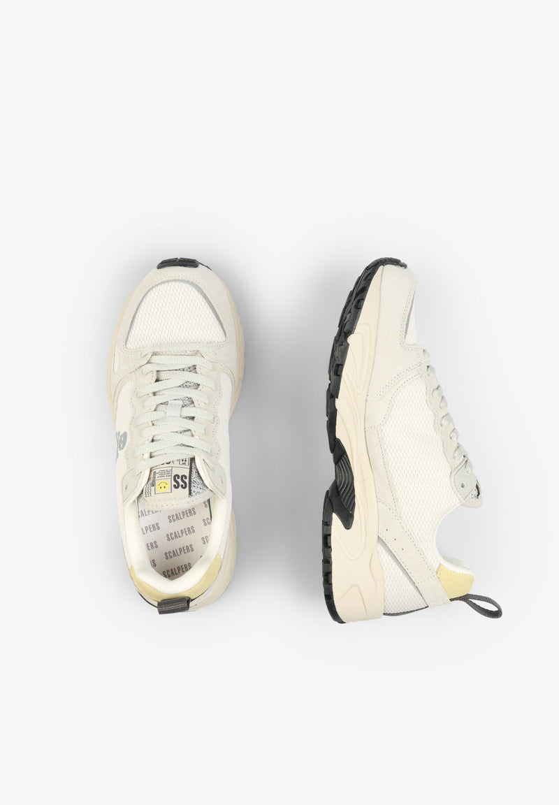 LEICHTE SNEAKER MIT MODISCHER SOHLE