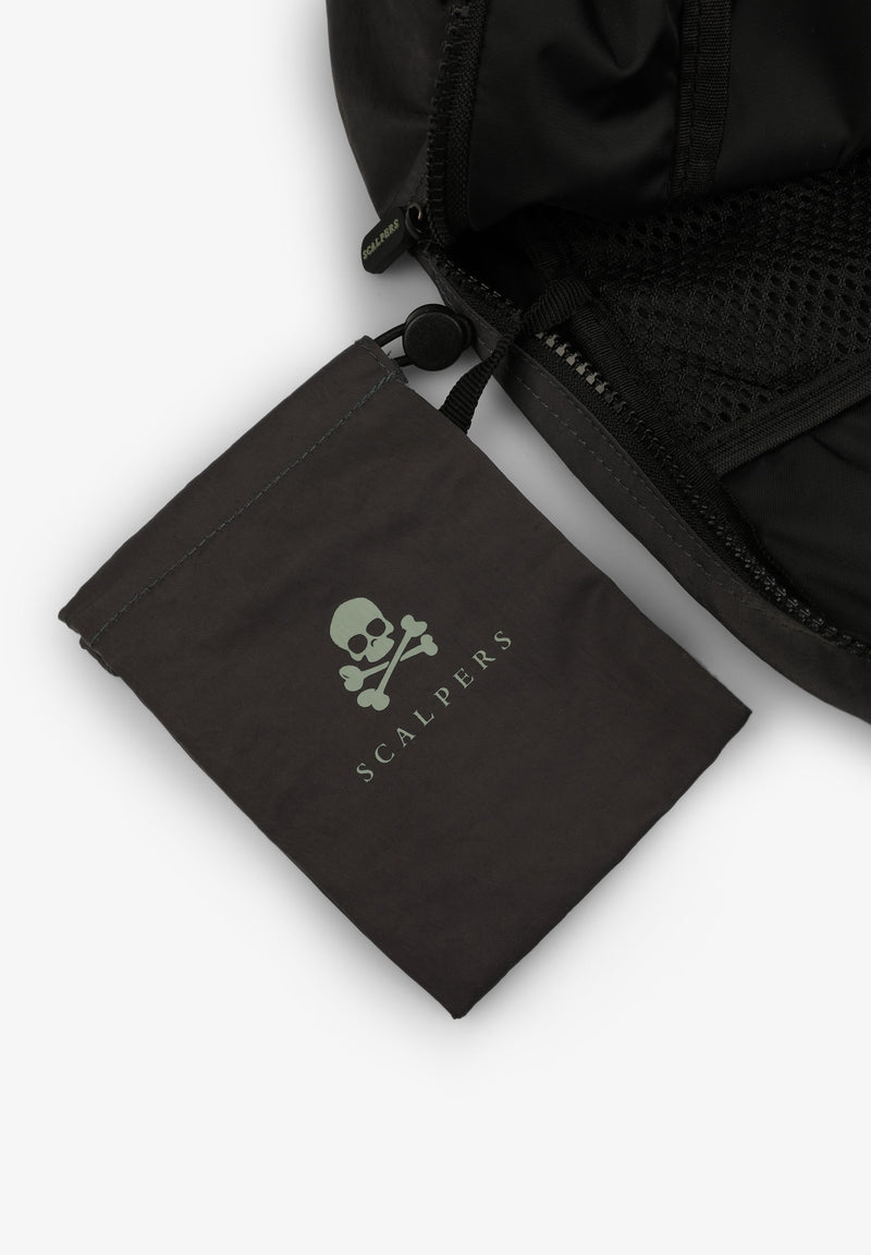 BASIC-RUCKSACK MIT TOTENKOPF