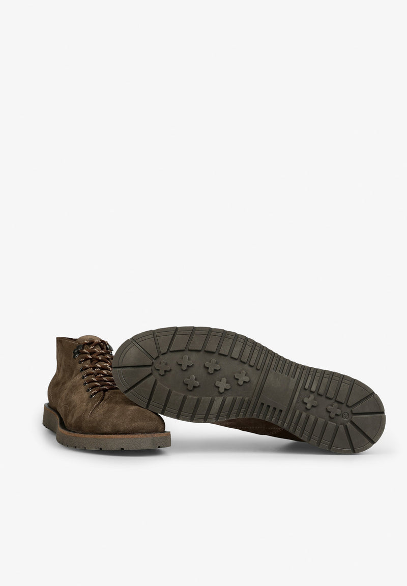 STIEFEL AUS WILDLEDER MIT SCHNÜRUNG