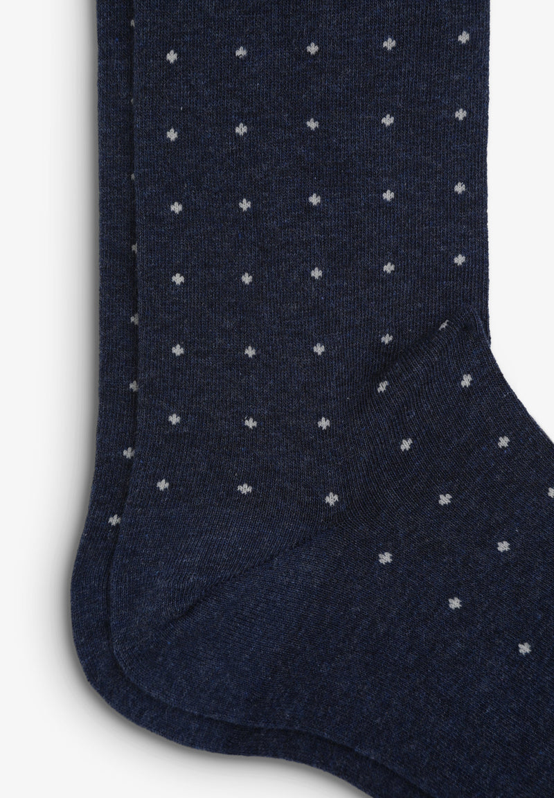 SOCKEN MIT TUPFEN