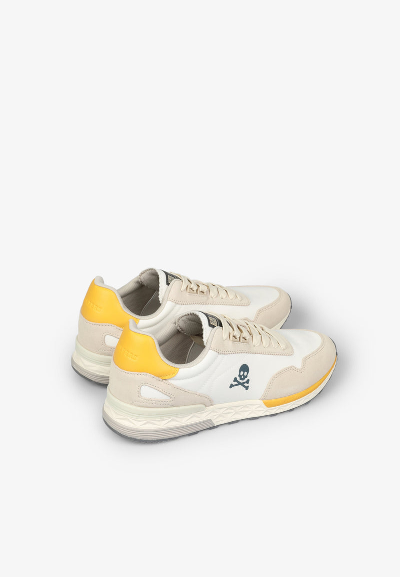 SNEAKER MIT SEITLICHEM TOTENKOPF