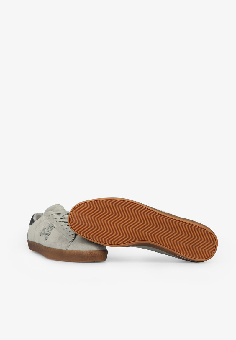 NIEDRIGE SNEAKER AUS WILDLEDER