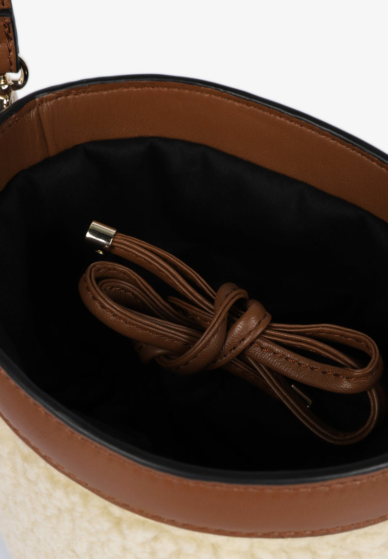 BUCKET BAG LAMMFELL
