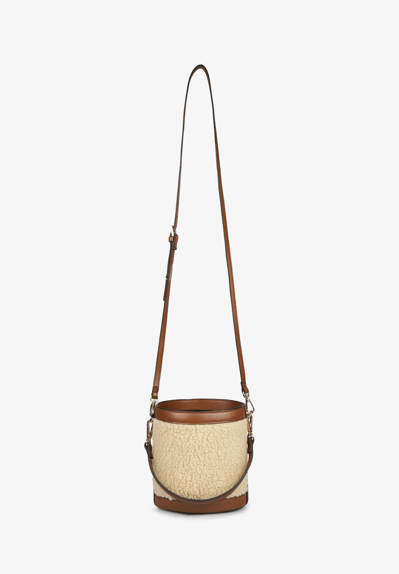 BUCKET BAG LAMMFELL
