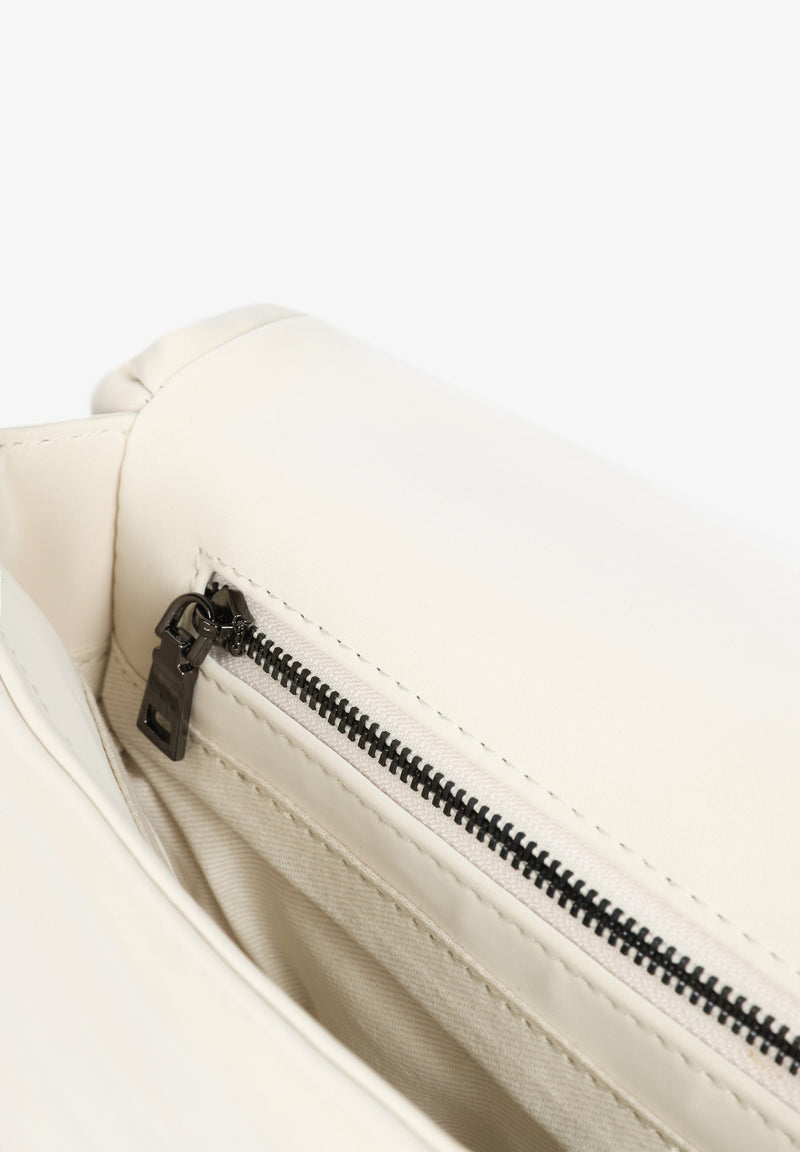 TASCHE MIT TRAGEKETTE