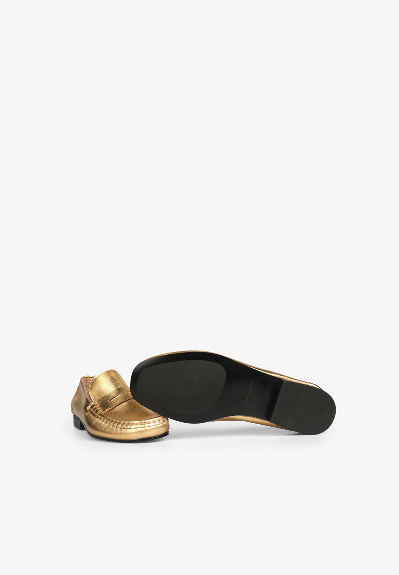 MOKASSINS AUS LEDER IM METALLIC-LOOK