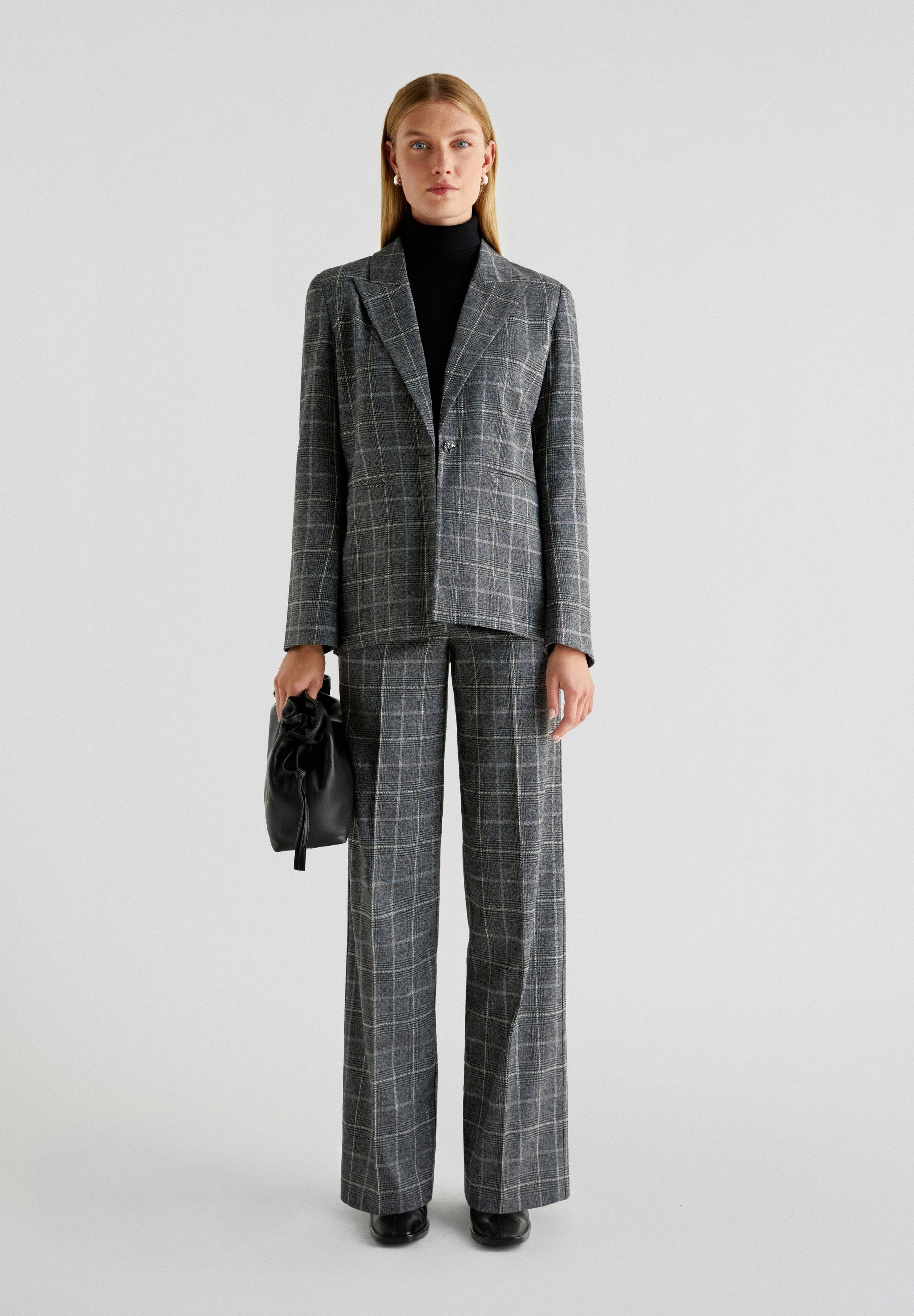 BLACK CHECK PANT