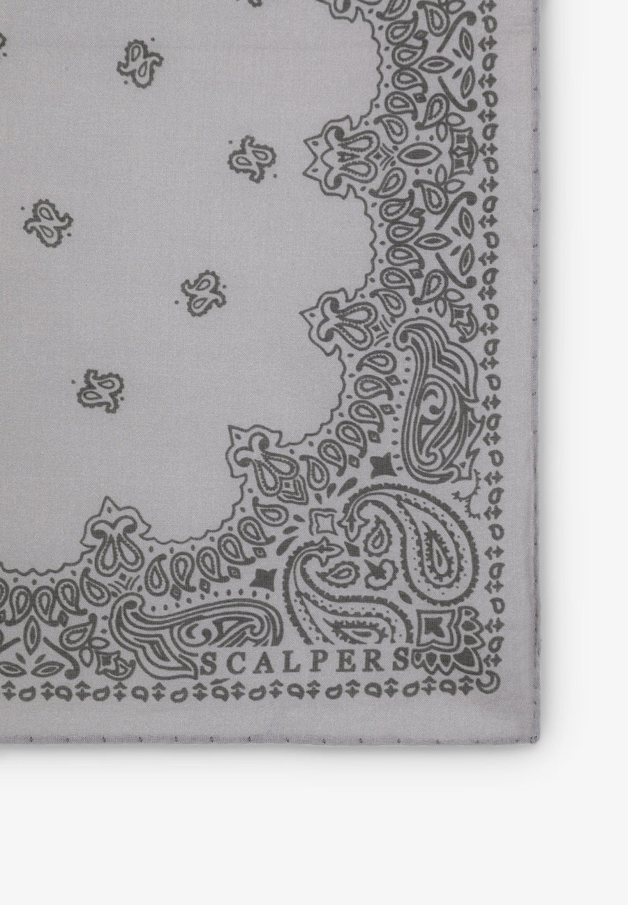 TUCH MIT KLEINEM PAISLEYMUSTER