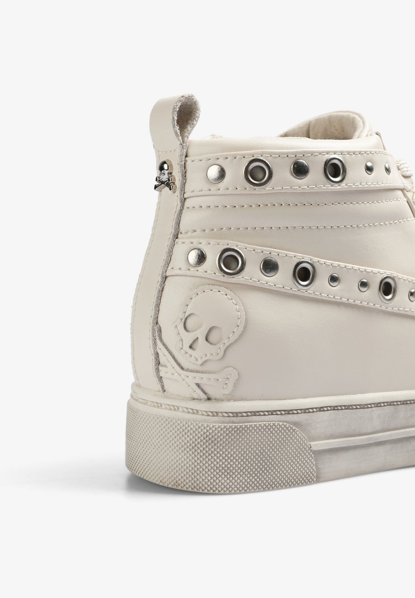 HIGH STUDS SNEAKERS