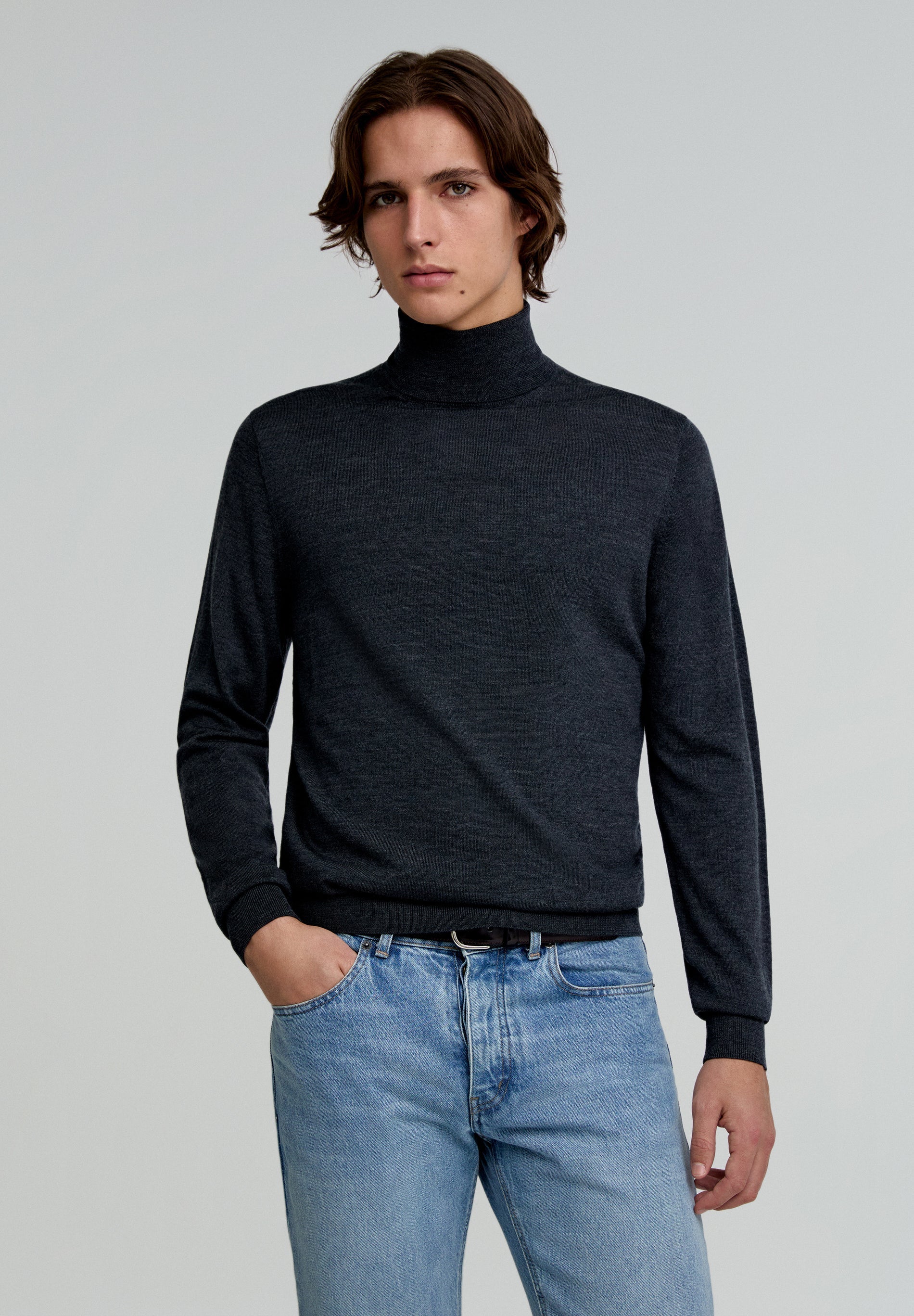 CLASSIC ROLL NECK TRICOT