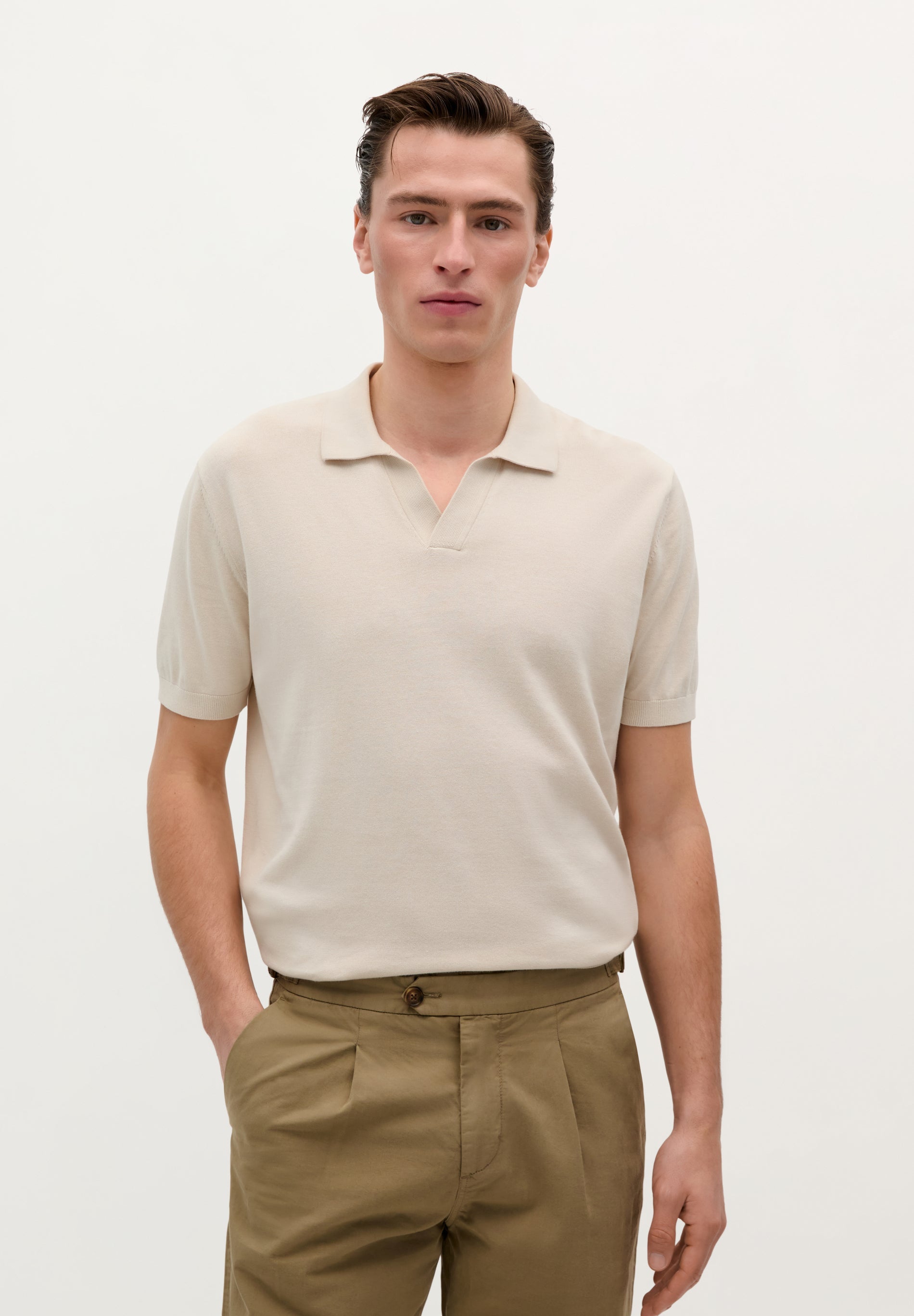 POLOSHIRT AUS TRIKOT MIT TOTENKOPF