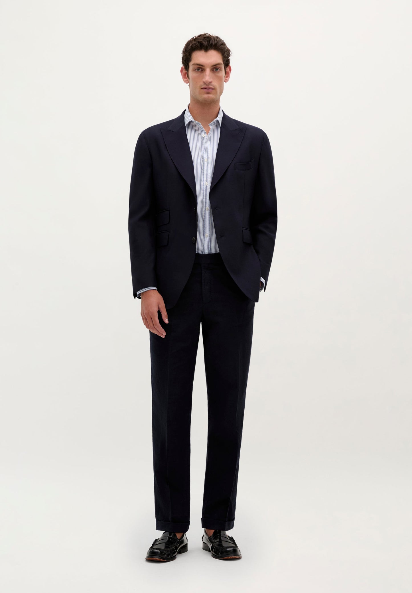 FIGURBETONTER BLAZER MIT TASCHEN