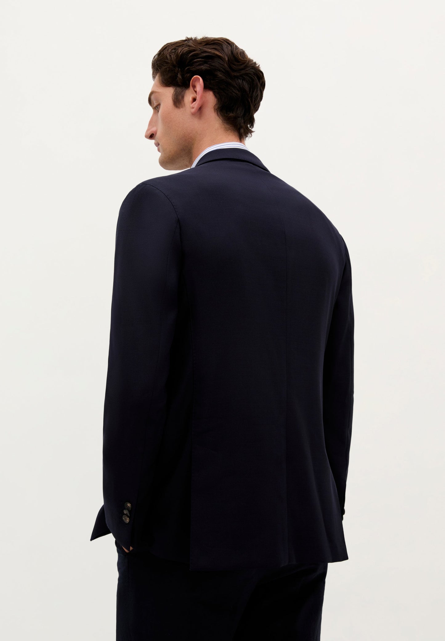 FIGURBETONTER BLAZER MIT TASCHEN