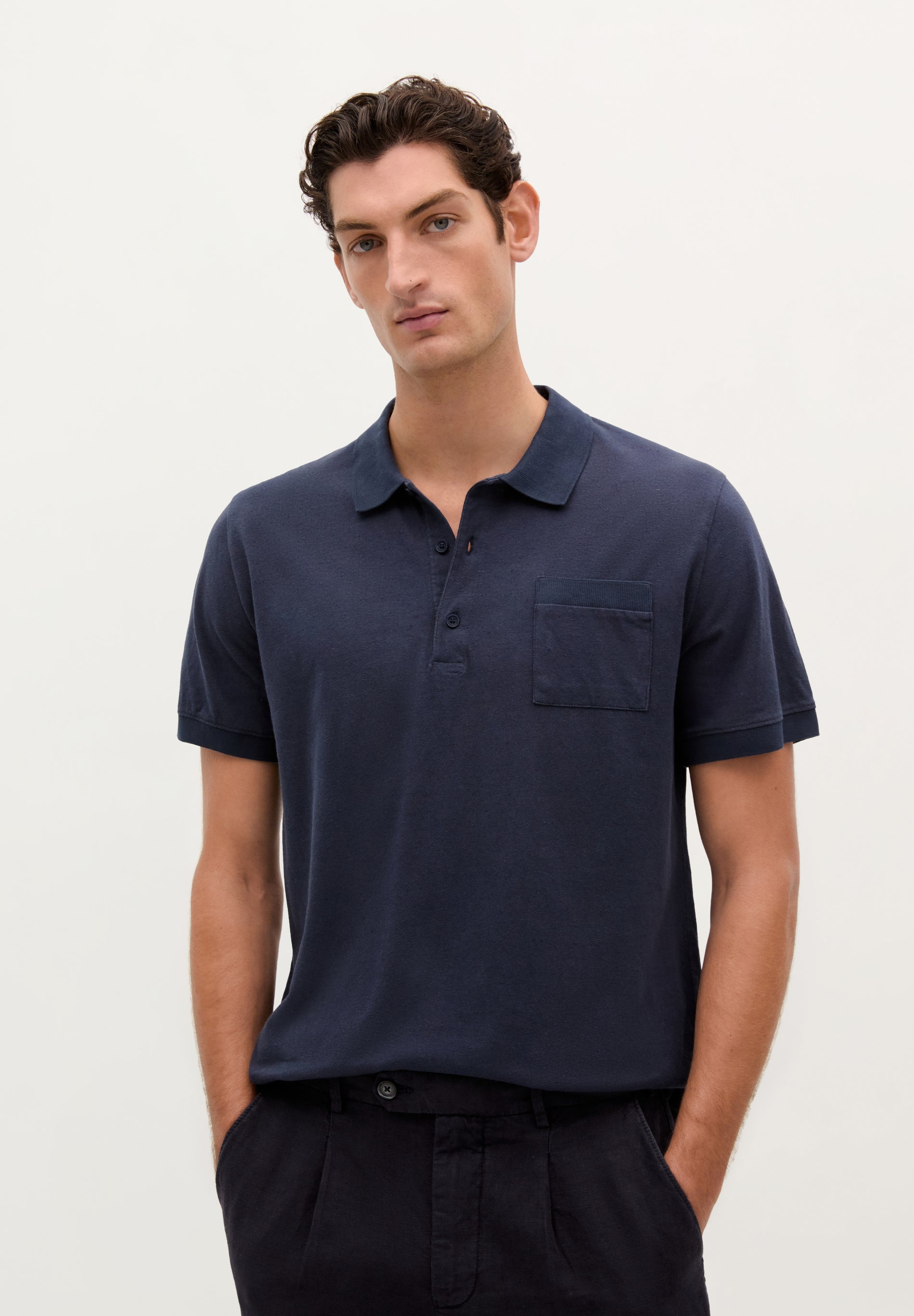POLOSHIRT MIT VORDERTASCHE
