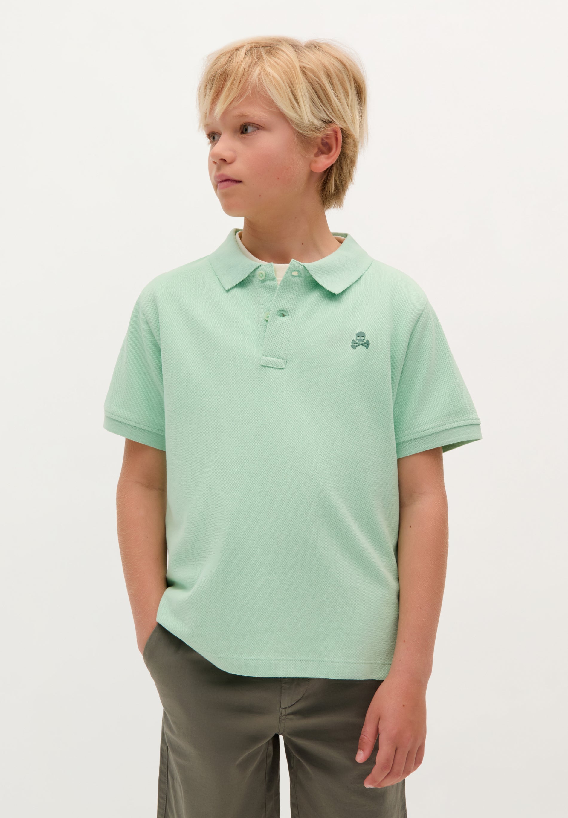 BASIC-POLOSHIRT MIT TOTENKOPF