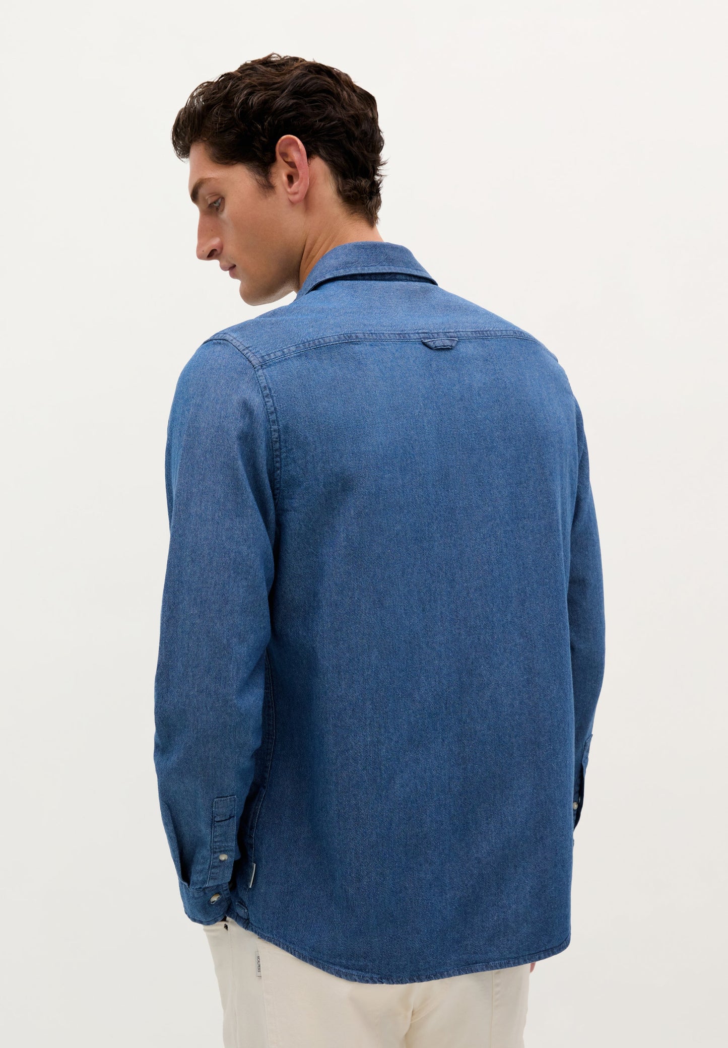 DENIMHEMD MIT TASCHEN