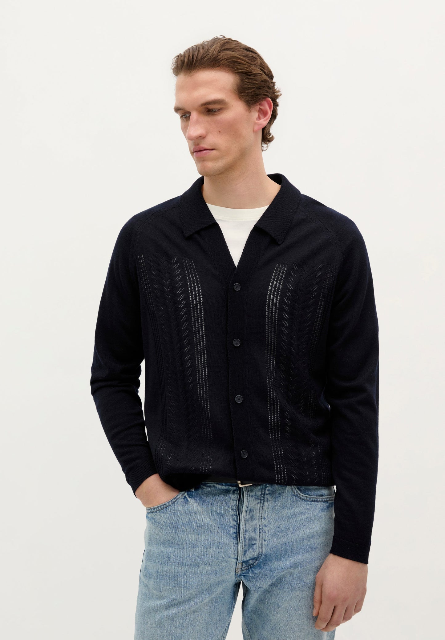 PREMIUM-CARDIGAN MIT LOCHMUSTER