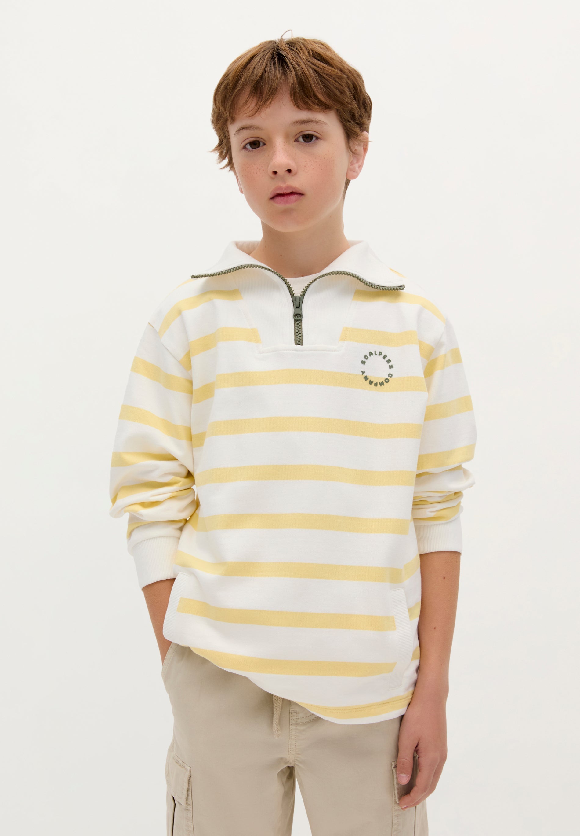 HOODY MIT PRINT UND STREIFEN