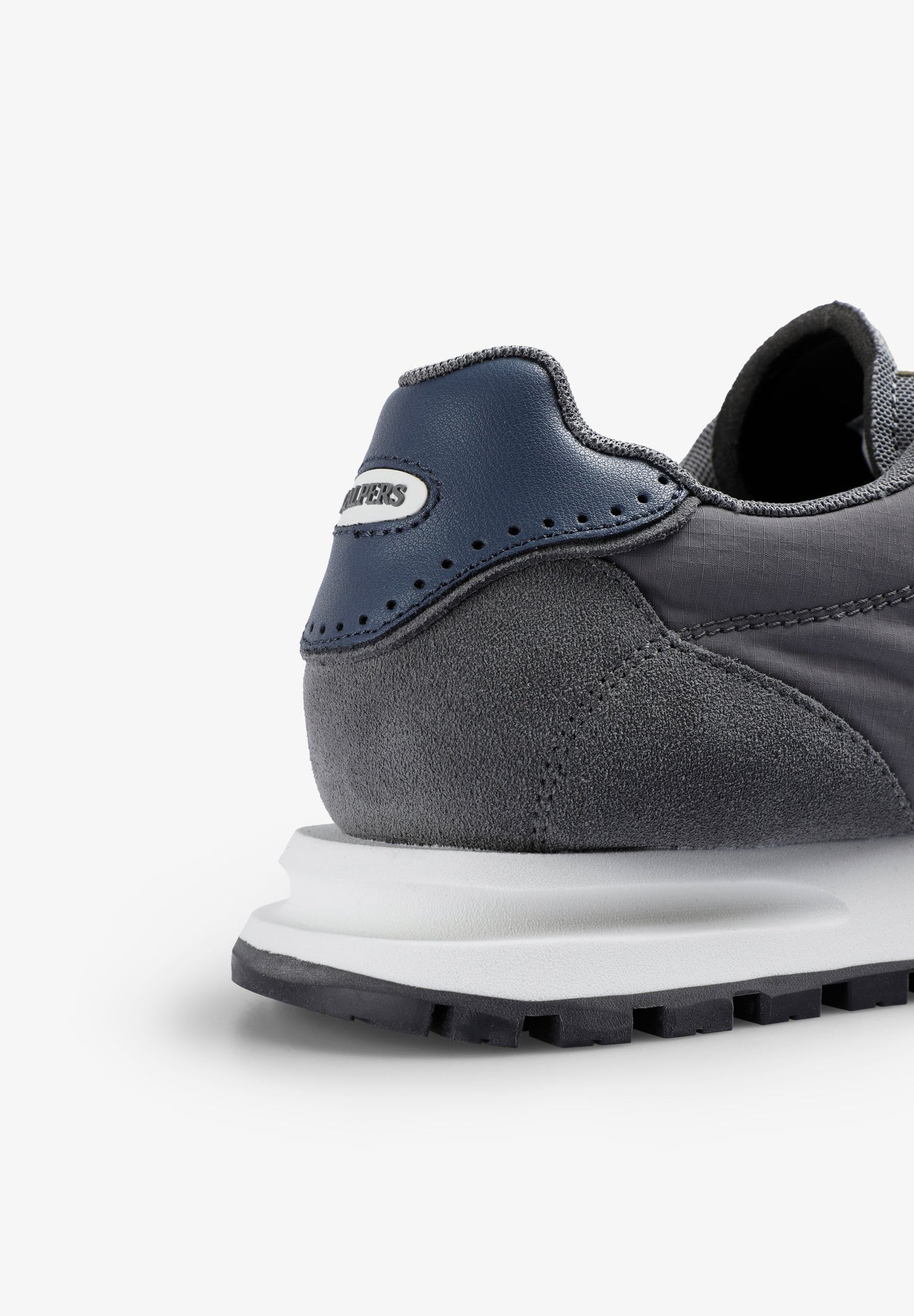 SCRIO SNEAKERS