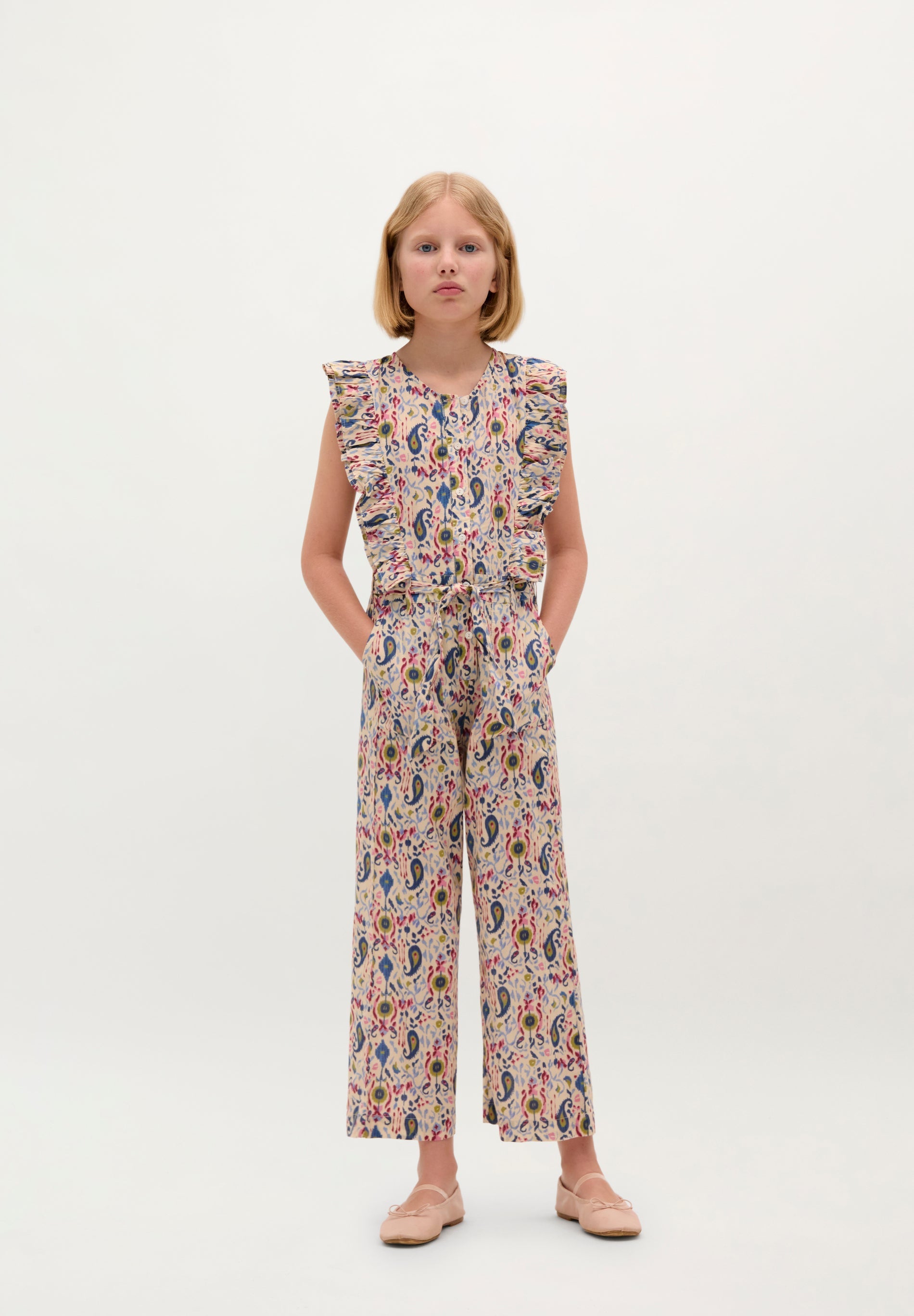 JUMPSUIT MIT PRINT UND VOLANT