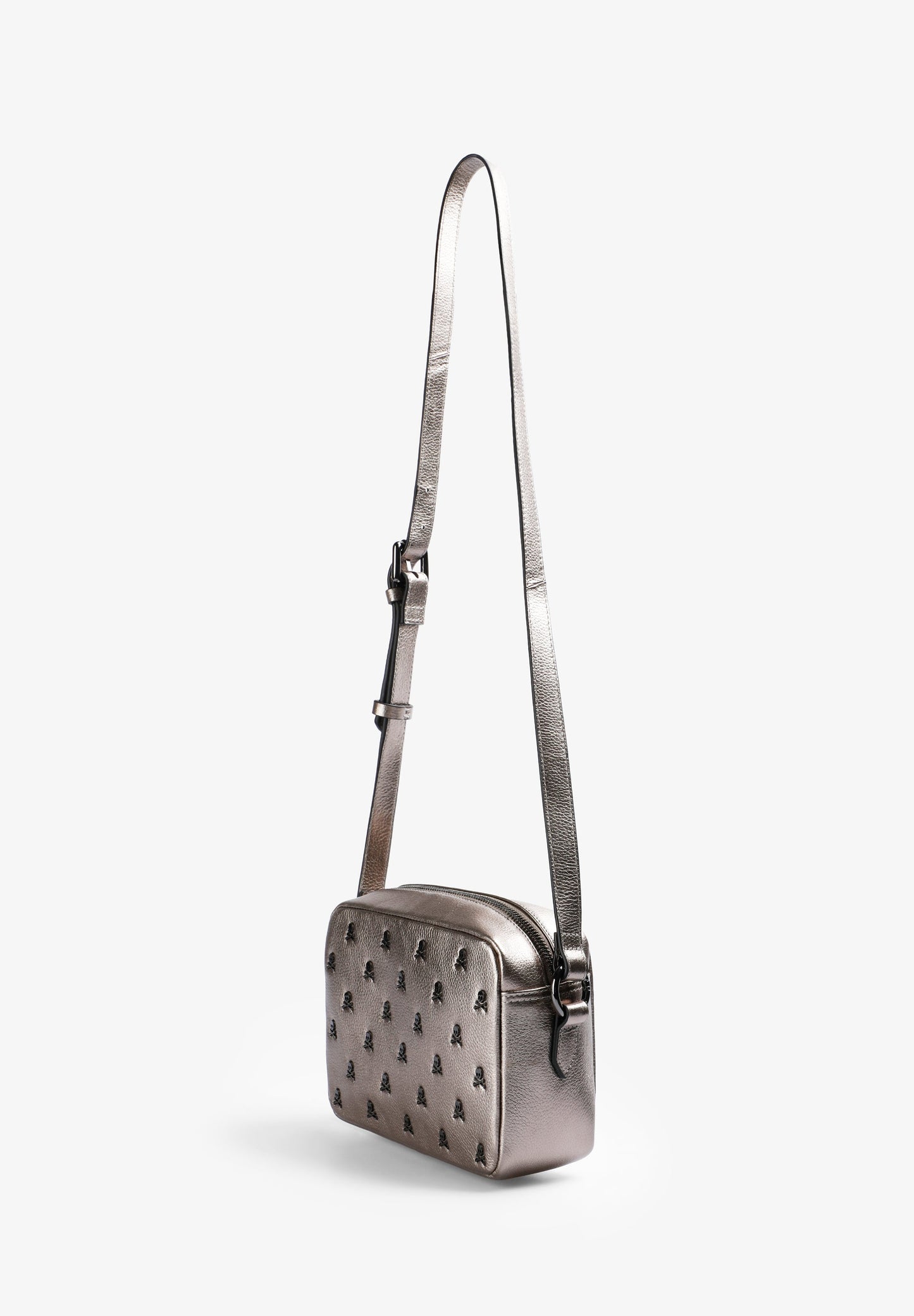 LEDERTASCHE MIT ALLOVER-TOTENKÖPFEN