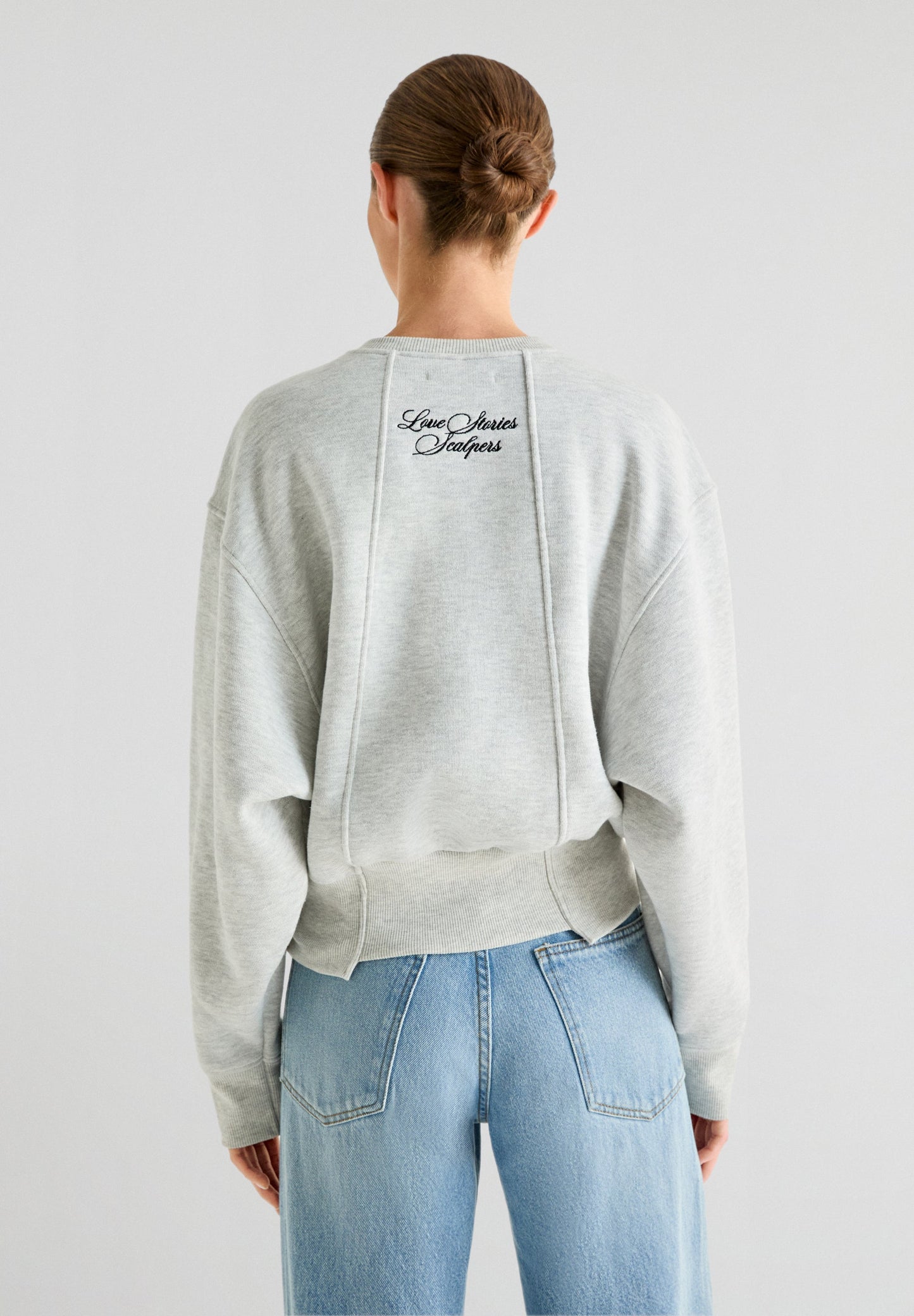 SWEATSHIRT LOGO HINTEN SCALPERS X LOVE STORIES