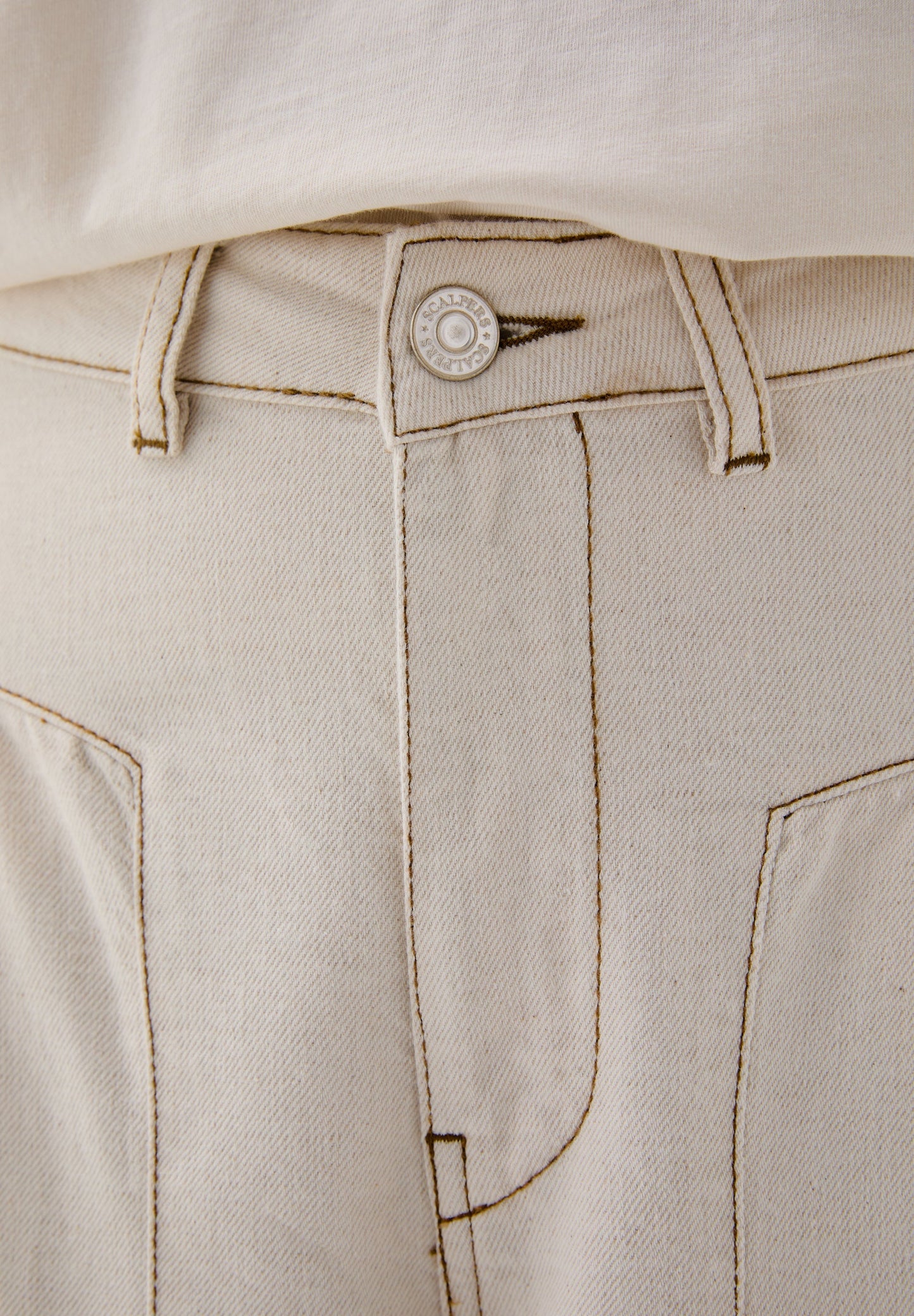 JEANS MIT STEPPNÄHTEN