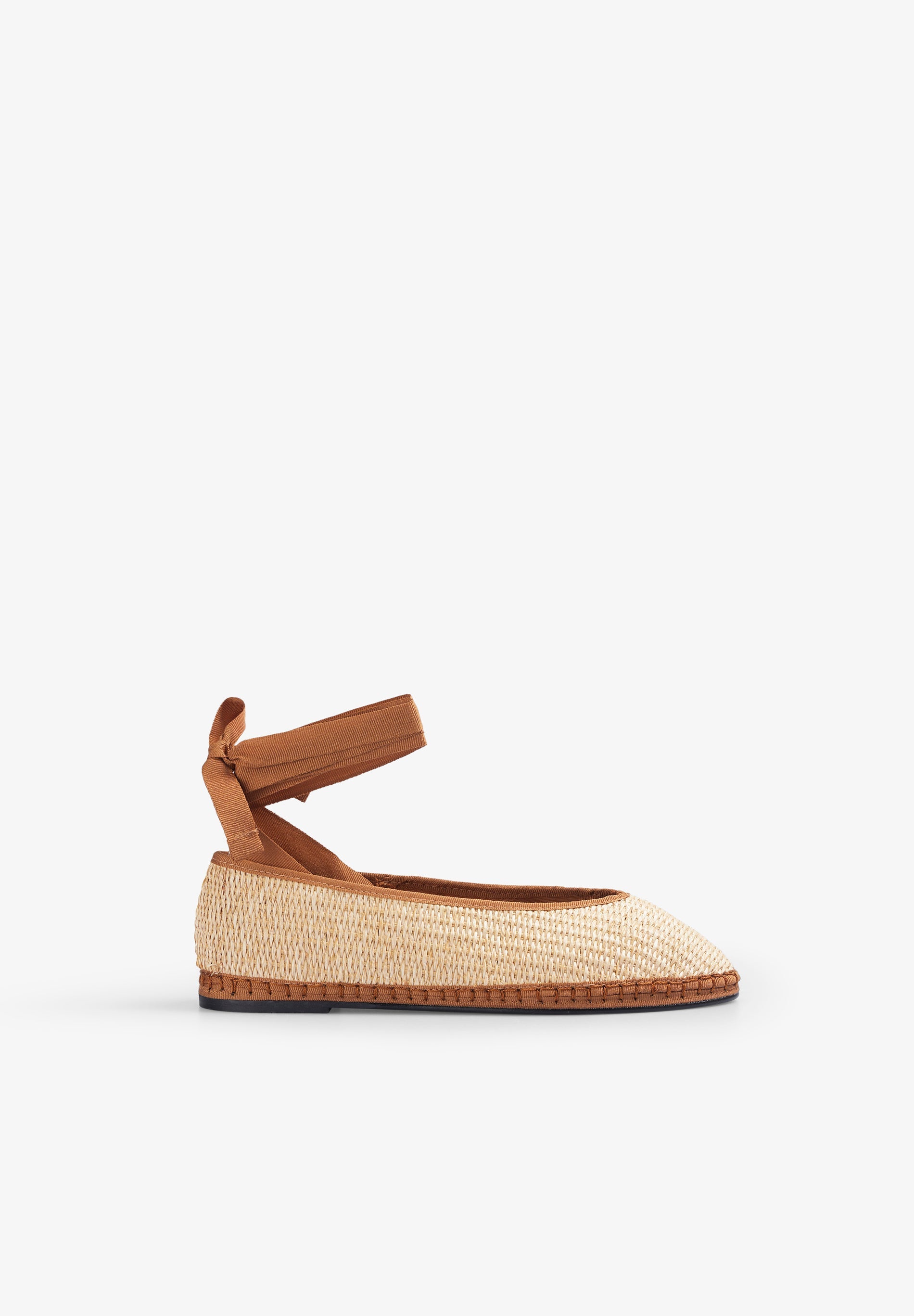 SLIPPER AUS RAPHIA MIT SCHLEIFE