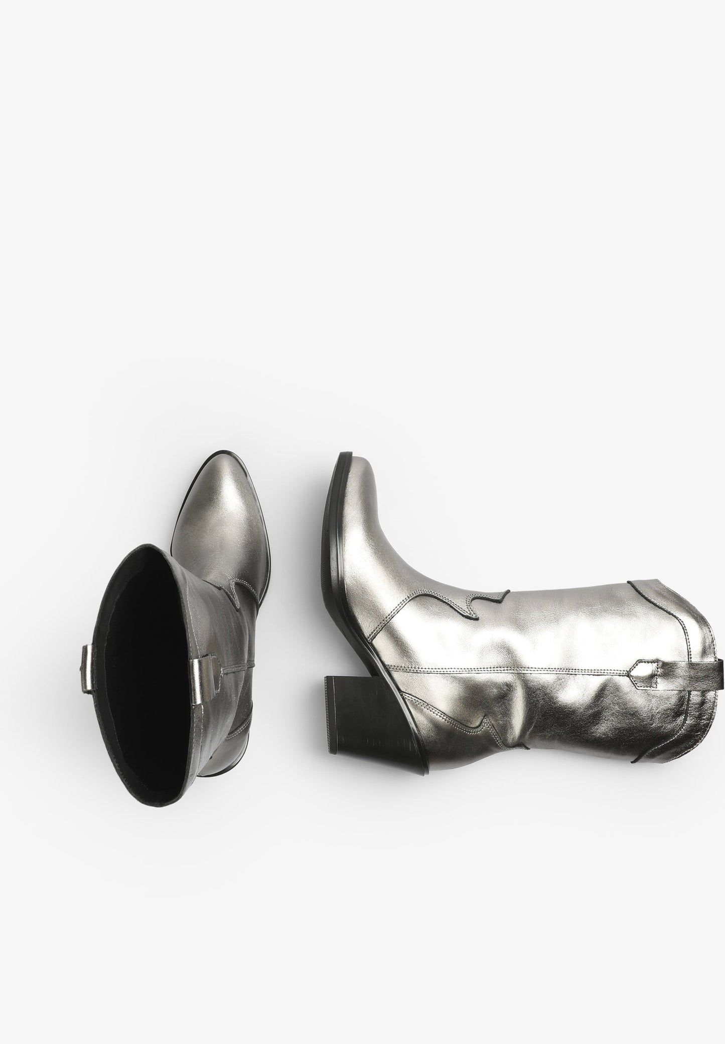 METALLIC-LEDERSTIEFEL IM COWBOYLOOK