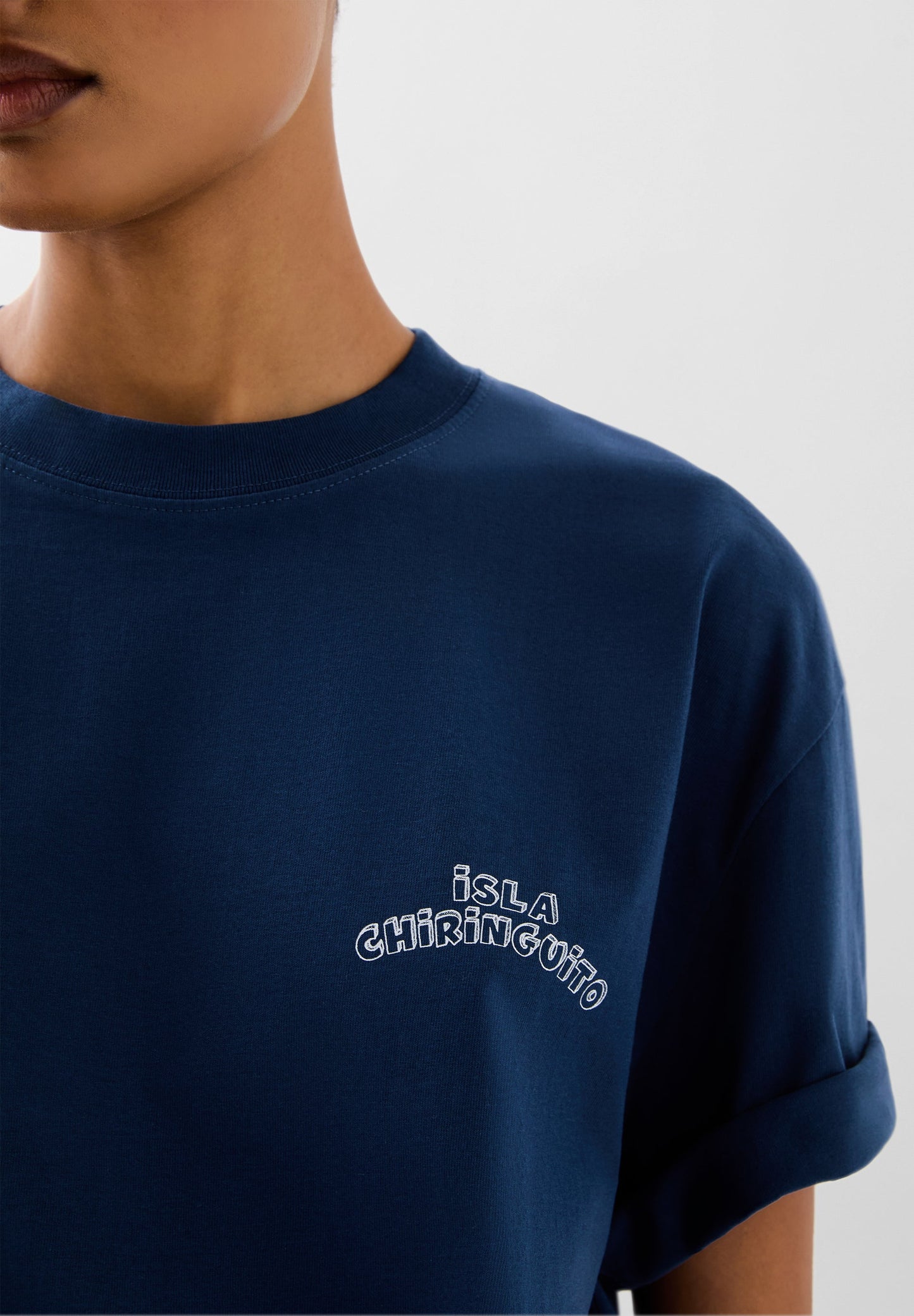 SCCHIRINGUITO OE ISLA TEE
