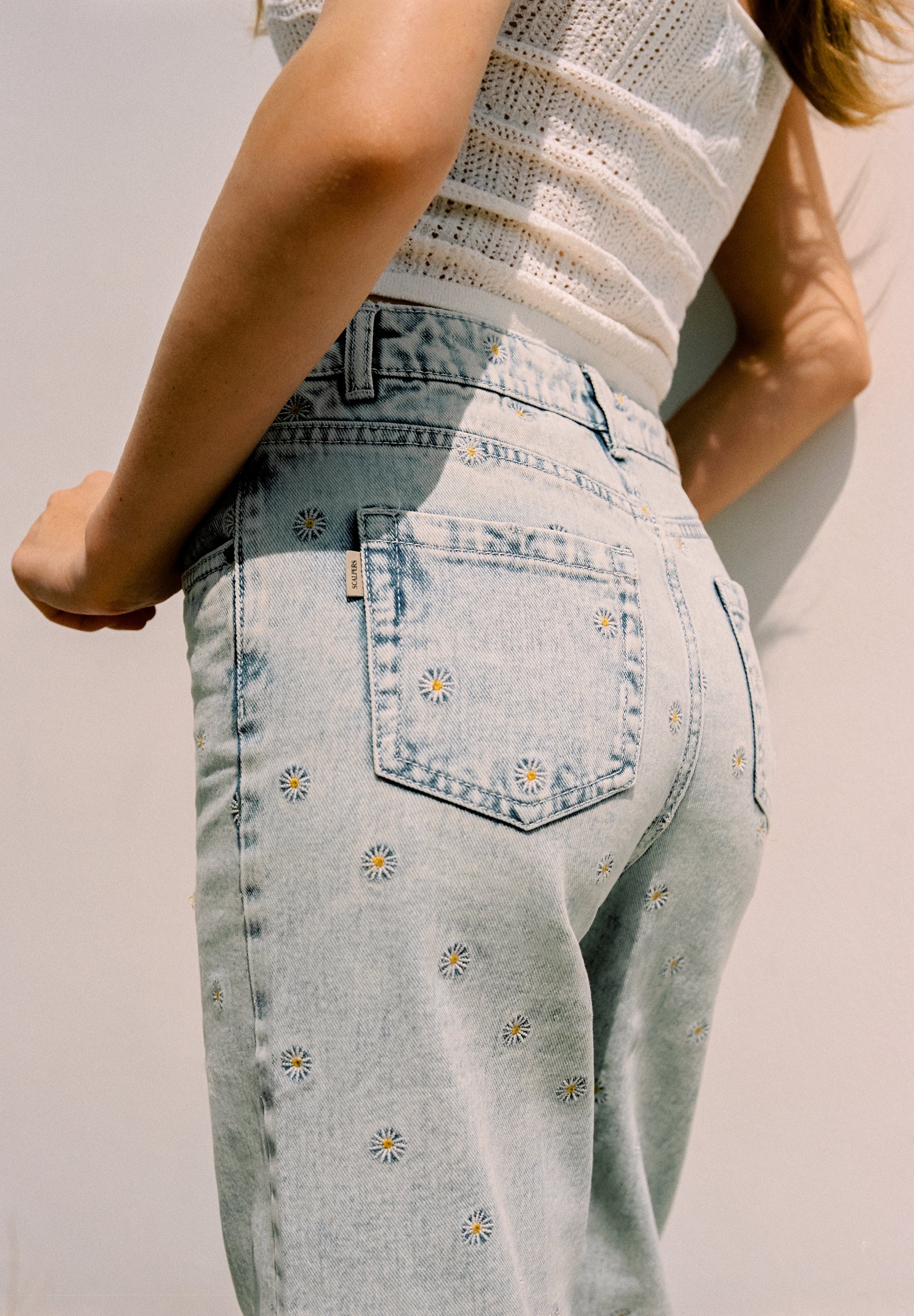SCSUNNY EMB JEANS