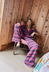 STRICKPULLOVER AUS LUREX MIT LOCHMUSTER