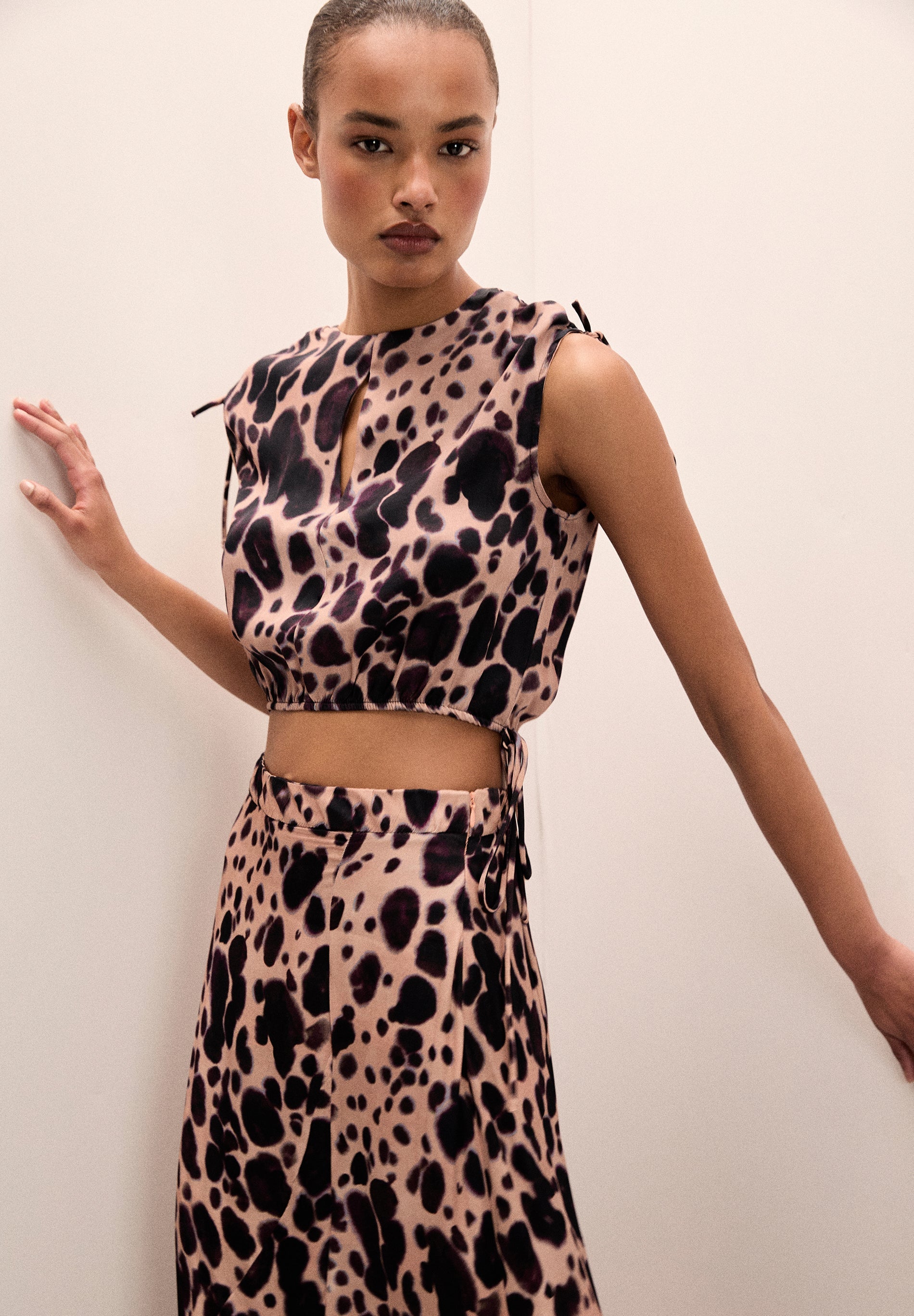 FLIESSENDES TOP MIT ANIMALPRINT