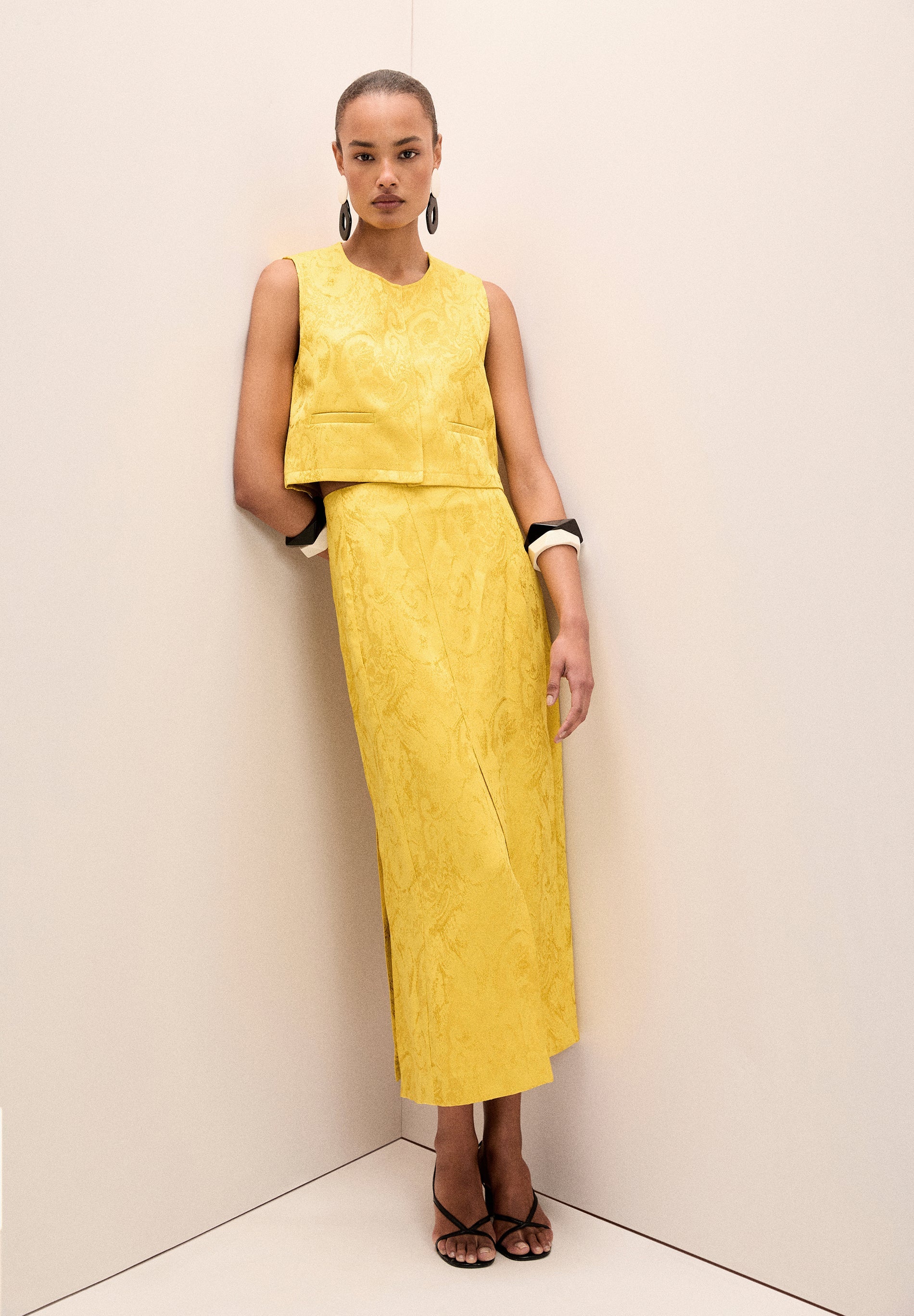 CROPPED-WESTE AUS JACQUARD