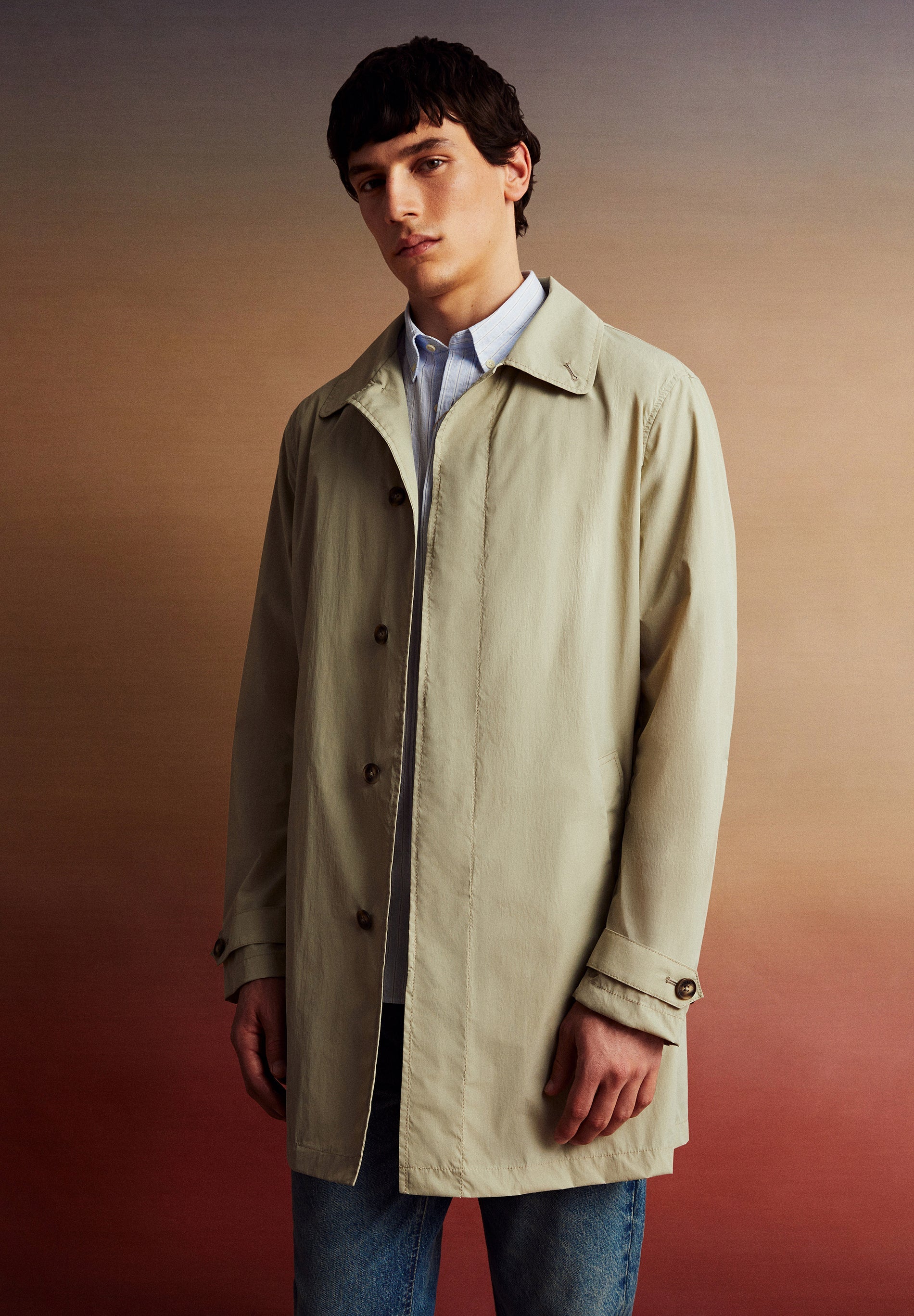 LEICHTER TRENCHCOAT